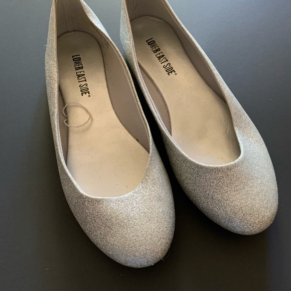 Ballerina flats. - Picture 2 of 4